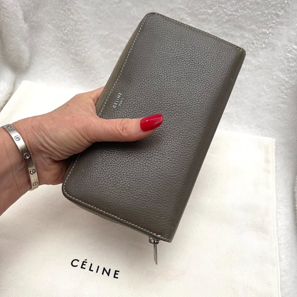 Celine zip around Continental wallet - Picture 3 of 13